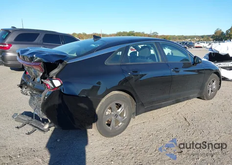 2022 Kia K5 Lxs z USA, uszkodzony, nr VIN 5XXG14J27NG139440